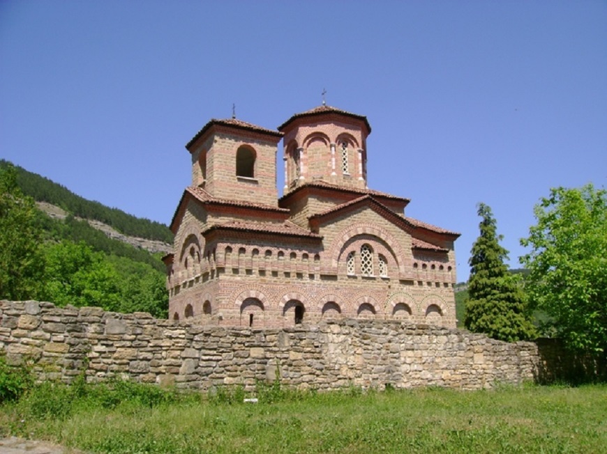 The Best of Bulgaria: Festival of Roses, Legends, Traditions